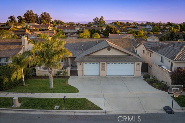 200 Cyclone Street, Nipomo CA: https://media.crmls.org/medias/462720b8-082a-4faa-9ad7-c379c3201812.jpg