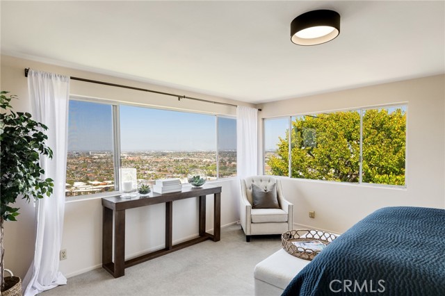 4501 Paseo De Las Tortugas, Torrance CA: https://media.crmls.org/medias/4627279d-fa80-4a3f-be2e-38d304d480d9.jpg