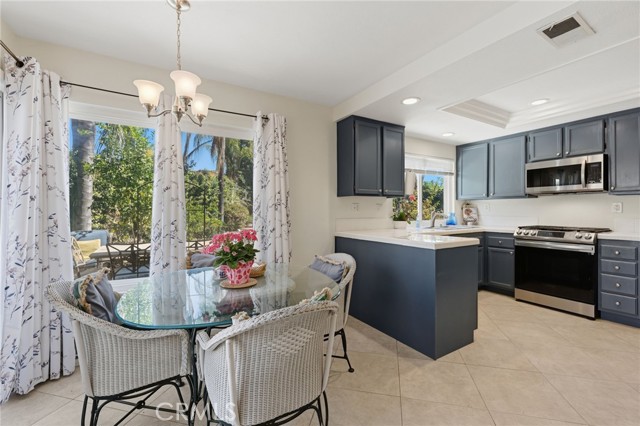 Detail Gallery Image 19 of 58 For 39710 Almansa Ct, Murrieta,  CA 92562 - 4 Beds | 2/1 Baths