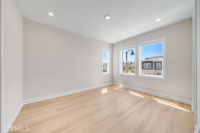 211 Wild Flower, Lake Forest CA: https://media.crmls.org/medias/46279b08-ca35-4d5b-a636-1ede680e9556.jpg