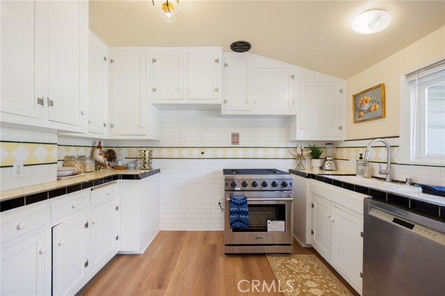 Detail Gallery Image 13 of 34 For 1005 Roswell Ave, Long Beach,  CA 90804 - 2 Beds | 1 Baths