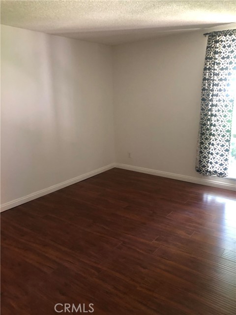 Detail Gallery Image 5 of 12 For 8601 International Ave #236,  Canoga Park,  CA 91304 - 2 Beds | 1 Baths