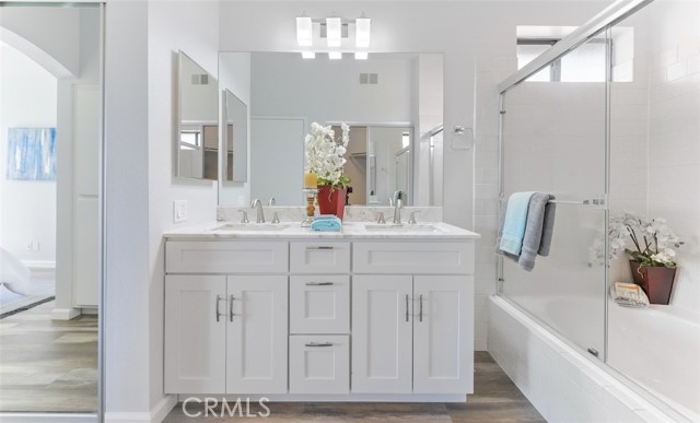 Image 31 for 38265   Crocus LN