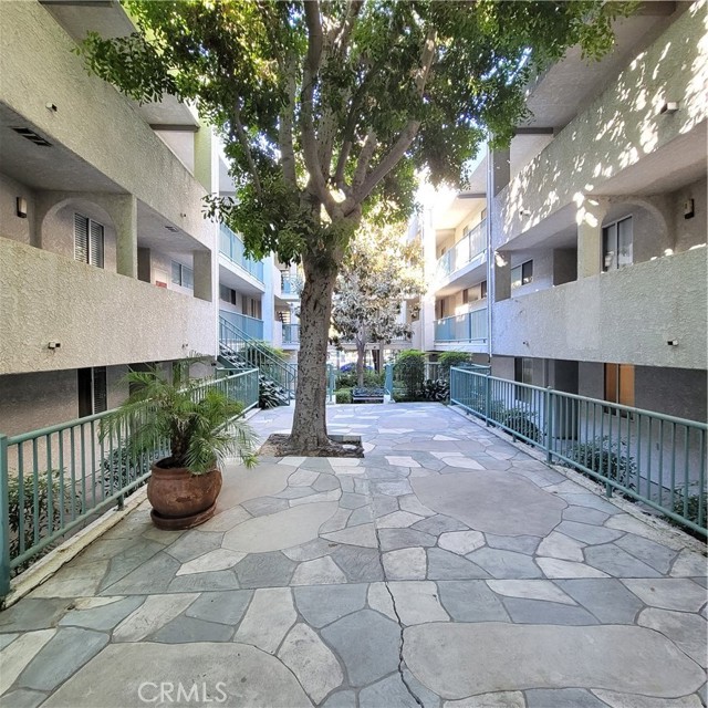 Detail Gallery Image 30 of 39 For 20134 Leadwell St #258,  Winnetka,  CA 91306 - 3 Beds | 2 Baths