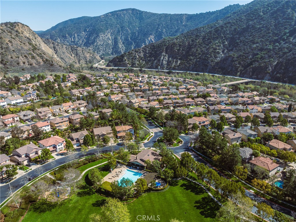 https://media.crmls.org/medias/462b5ae6-37e1-469e-ad37-d824f5c163d9.jpg?preset=X-Large