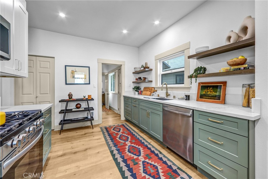 MLS #SR25188631 image #12