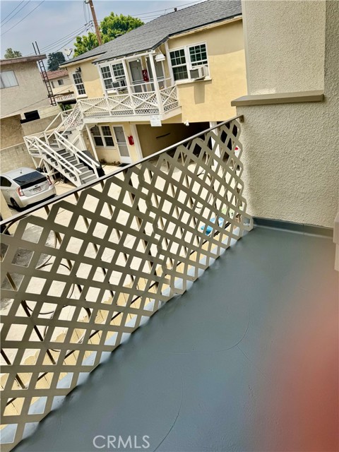428 N Electric Avenue, Alhambra CA: https://media.crmls.org/medias/462bb362-076d-4b44-9f5d-1a53ee46d813.jpg