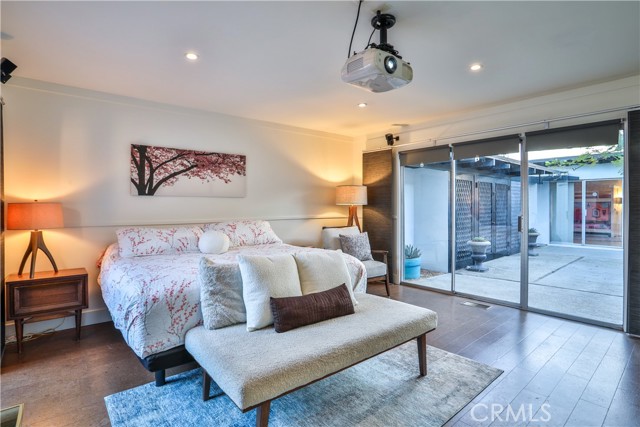315 Teasdale Drive, Claremont CA: https://media.crmls.org/medias/462ceb0f-d0e5-4c37-8b69-bb78ffdd4402.jpg