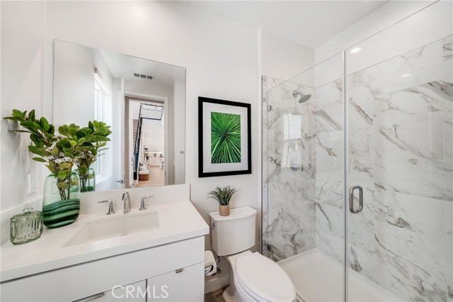 Detail Gallery Image 3 of 58 For 301 Brackens, Lake Forest,  CA 92630 - 4 Beds | 4 Baths