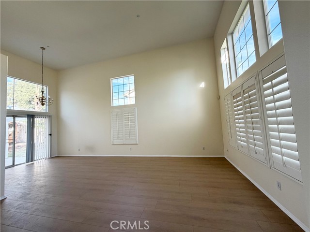 Detail Gallery Image 3 of 20 For 14112 Los Robles Ct, Rancho Cucamonga,  CA 91739 - 4 Beds | 3 Baths