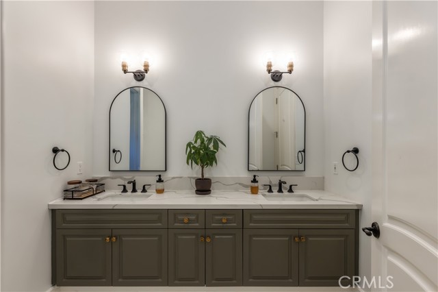 Detail Gallery Image 22 of 27 For 75 Coolwater Rd, Bell Canyon,  CA 91307 - 5 Beds | 4/1 Baths