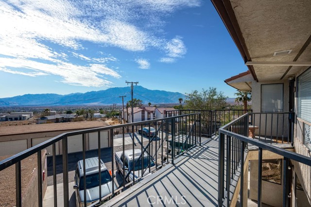 Detail Gallery Image 4 of 38 For 66735 12th St #A8,  Desert Hot Springs,  CA 92240 - 2 Beds | 2 Baths