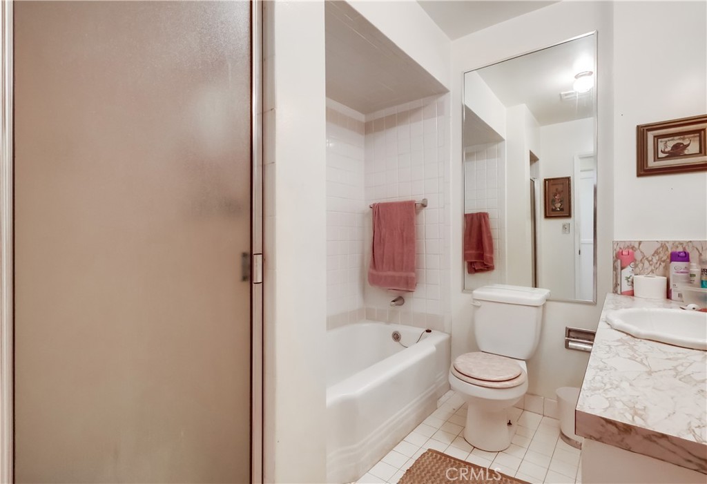 https://media.crmls.org/medias/462f0e4a-5166-48ca-8718-fde0471d98e1.jpg?preset=X-Large