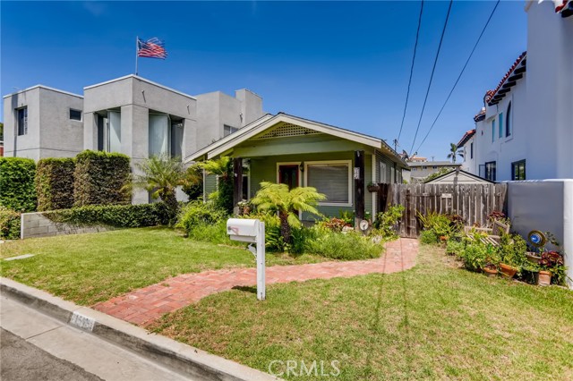 1512 Bonnie Brae Street, Hermosa Beach, California 90254, 3 Bedrooms Bedrooms, ,1 BathroomBathrooms,Residential,Sold,Bonnie Brae,TR21161837