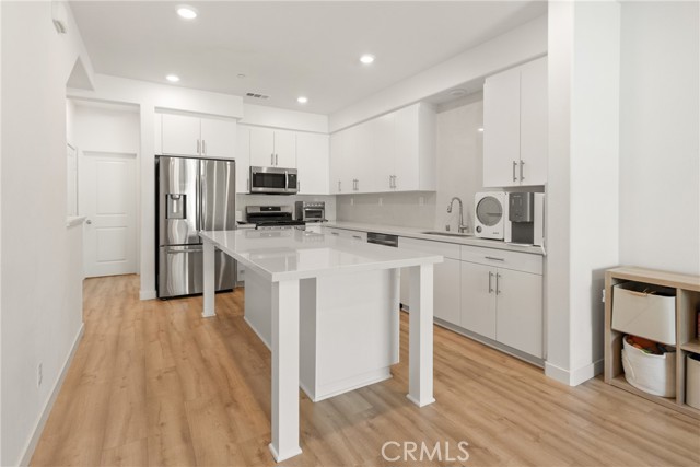 7418 Royal Street, Buena Park CA: https://media.crmls.org/medias/46307efb-80a4-4f90-89e2-6e74aec9b68a.jpg