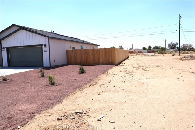 8600 Ironwood Avenue, California City CA: https://media.crmls.org/medias/4631a926-7df7-452a-828f-e2aae79f84aa.jpg