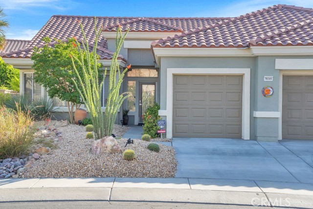 Detail Gallery Image 4 of 51 For 78385 Palm Tree Ave, Palm Desert,  CA 92211 - 2 Beds | 2 Baths