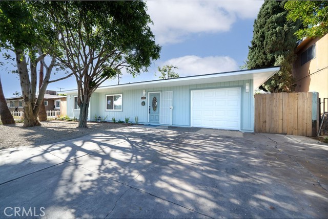 Detail Gallery Image 1 of 21 For 1405 W Saint Gertrude Pl, Santa Ana,  CA 92704 - 3 Beds | 2/1 Baths