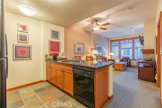 Detail Gallery Image 8 of 34 For 100 Canyon Bld #3411,  Mammoth Lakes,  CA 93546 - 1 Beds | 1 Baths