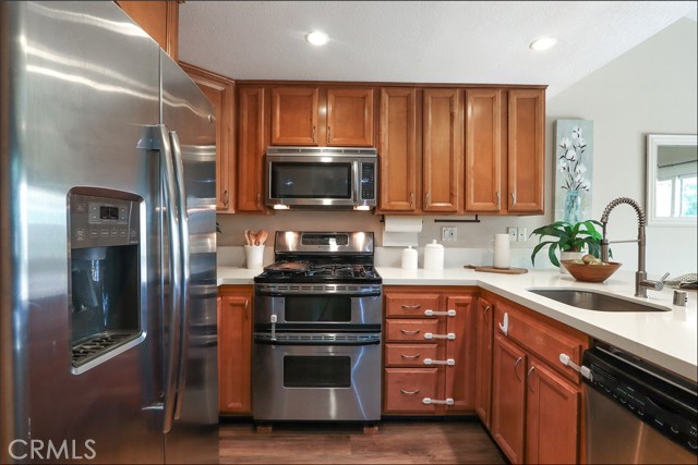 21055 Avenida Magnifica, Lake Forest CA: https://media.crmls.org/medias/46354c3c-8a94-497c-a574-069f82fa3218.jpg