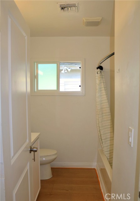 Detail Gallery Image 17 of 19 For 6454 Baird, Reseda,  CA 91335 - 4 Beds | 2/1 Baths