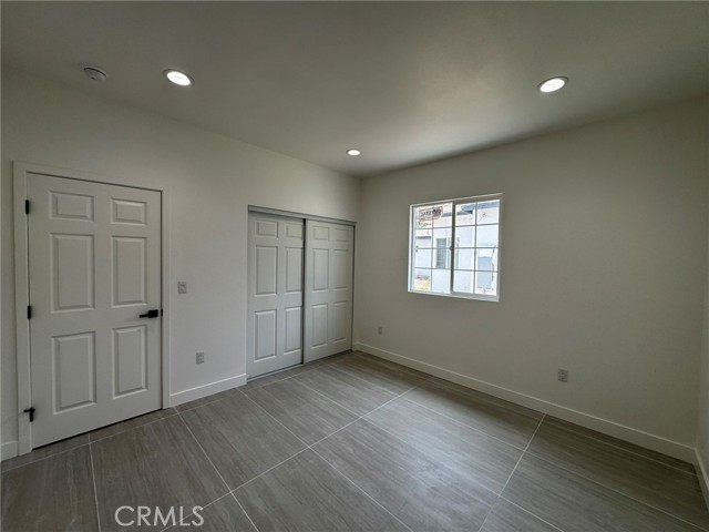 257 E Marker, Long Beach CA: https://media.crmls.org/medias/46358ea8-9f3f-41af-969c-8f974686be89.jpg