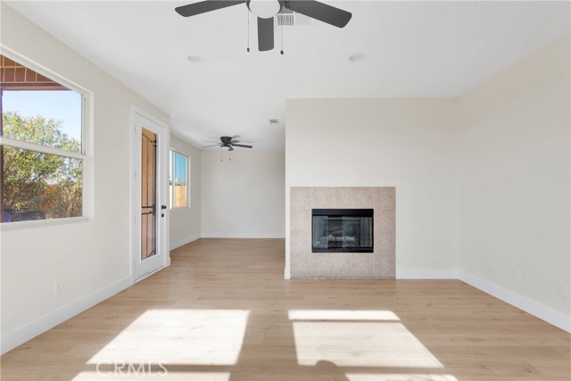 Detail Gallery Image 8 of 42 For 14499 Honeyhill St, Victorville,  CA 92394 - 4 Beds | 3 Baths