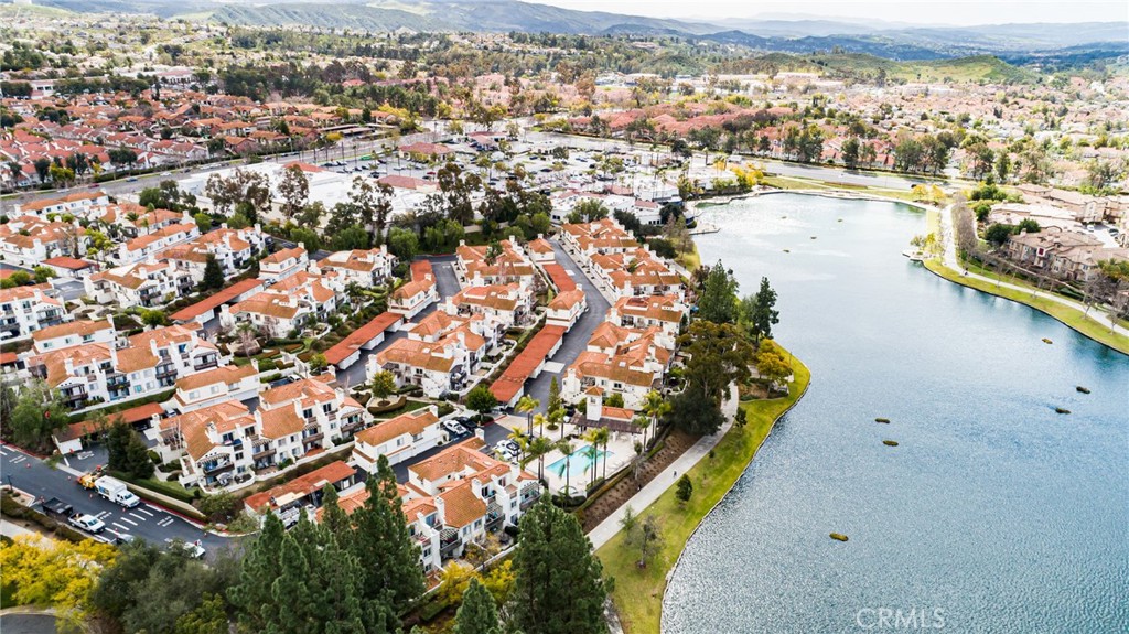 https://media.crmls.org/medias/46367645-c7ab-42f0-800b-552e6bd5fa0b.jpg?preset=X-Large