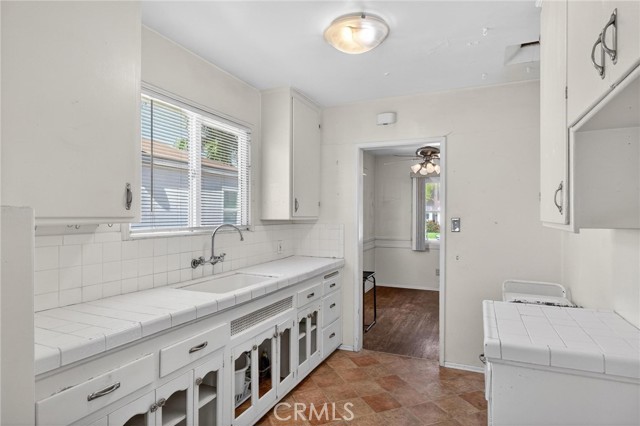 Detail Gallery Image 12 of 42 For 4904 W 121 St, Hawthorne,  CA 90250 - 4 Beds | 2 Baths