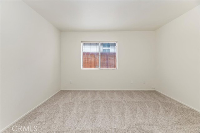 Detail Gallery Image 12 of 27 For 17640 Mountain Ct, Riverside,  CA 92503 - 3 Beds | 3 Baths
