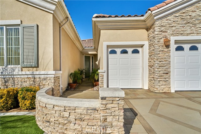 Detail Gallery Image 4 of 65 For 1665 S Forest Oaks Dr, Beaumont,  CA 92223 - 2 Beds | 2/1 Baths