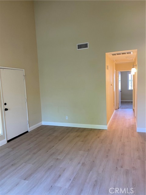 27979 Sarabande Lane, Canyon Country CA: https://media.crmls.org/medias/46389bd0-77fd-4e96-83c2-652cd525ad35.jpg