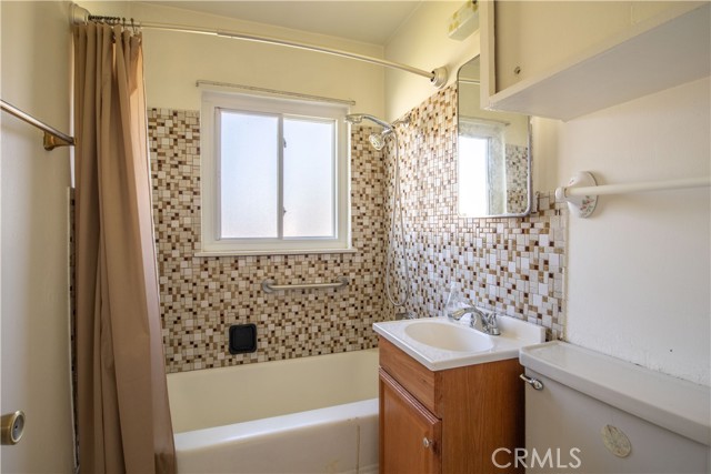 Detail Gallery Image 8 of 17 For 10138 Benson Ave, Montclair,  CA 91763 - 3 Beds | 1 Baths