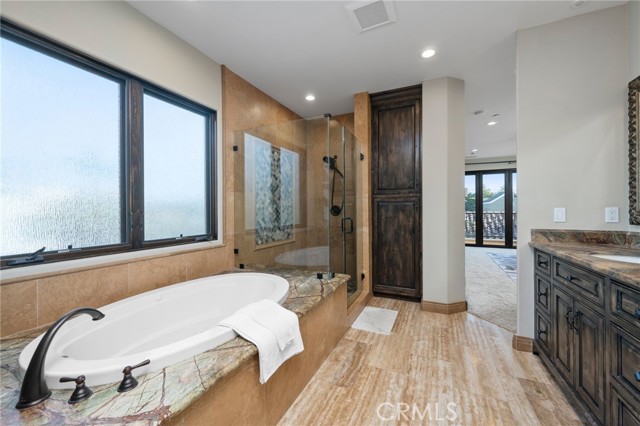 212 Baltimore Avenue, Huntington Beach CA: https://media.crmls.org/medias/4639219e-2f57-447b-a21f-35e4a52d7467.jpg