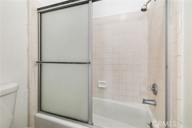 Detail Gallery Image 25 of 42 For 13534 Cordary Ave #14,  Hawthorne,  CA 90250 - 3 Beds | 3 Baths