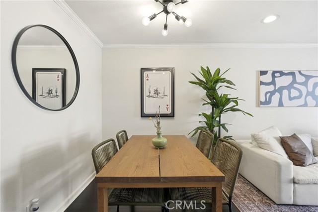 Detail Gallery Image 13 of 58 For 11127 La Maida #9,  North Hollywood,  CA 91601 - 3 Beds | 2/1 Baths