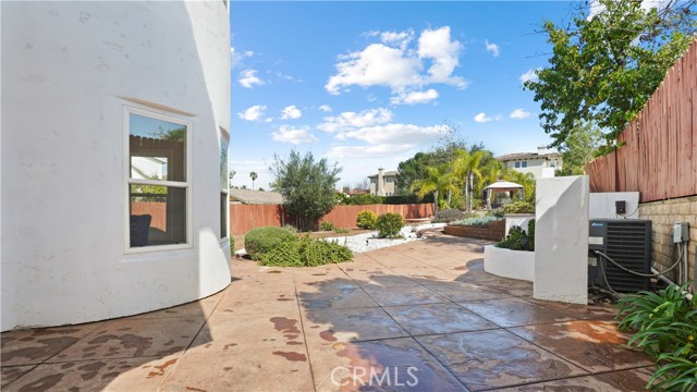 Detail Gallery Image 46 of 50 For 5128 Avenida Hacienda, Tarzana,  CA 91356 - 5 Beds | 4 Baths