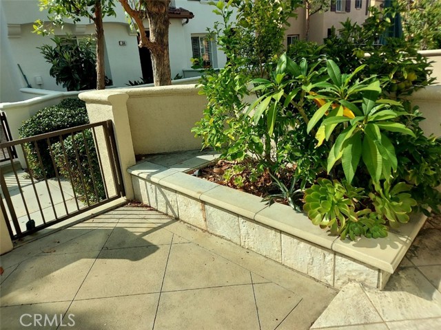 Detail Gallery Image 9 of 10 For 50 Sapphire, Irvine,  CA 92602 - 3 Beds | 2/1 Baths