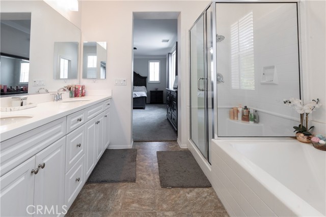 Detail Gallery Image 13 of 38 For 25430 Temescal Valley Ln, Corona,  CA 92883 - 4 Beds | 2/1 Baths