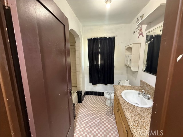 Detail Gallery Image 15 of 29 For 3559 E 4th, Los Angeles,  CA 90063 - – Beds | – Baths