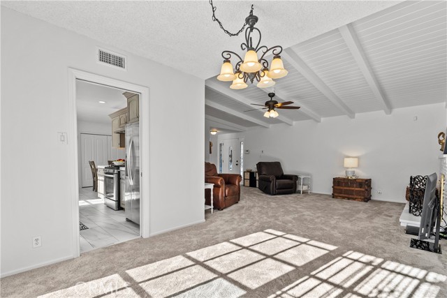 10625 Valjean Avenue, Granada Hills CA: https://media.crmls.org/medias/463c50a6-de1b-489f-b7cd-2df1620a6cac.jpg