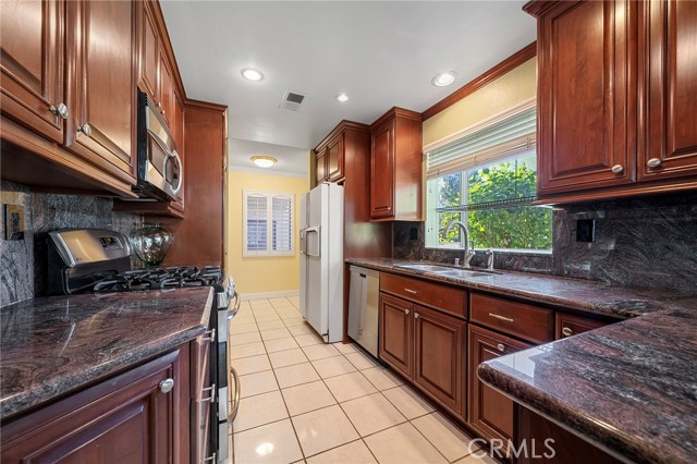 Detail Gallery Image 5 of 31 For 2800 Paseo Cancun, West Covina,  CA 91792 - 2 Beds | 2 Baths