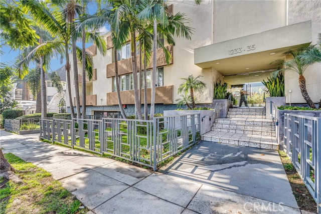 Detail Gallery Image 25 of 36 For 1233 N Laurel Ave #201,  Los Angeles,  CA 90046 - 2 Beds | 2 Baths