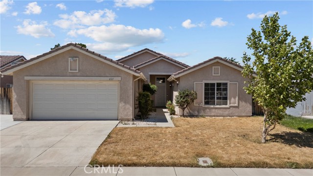 6327 W Avenue J5, Lancaster CA: https://media.crmls.org/medias/463e3106-b73d-4d1b-9308-e9c03bd616a1.jpg