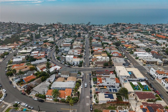 147 Avenida Rosa, San Clemente CA: https://media.crmls.org/medias/463eaa1b-acac-47b4-b65b-679414e25272.jpg