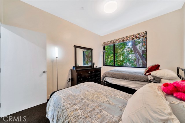 Detail Gallery Image 24 of 25 For 1200 N Sweetzer Ave #2,  West Hollywood,  CA 90069 - 3 Beds | 2/1 Baths