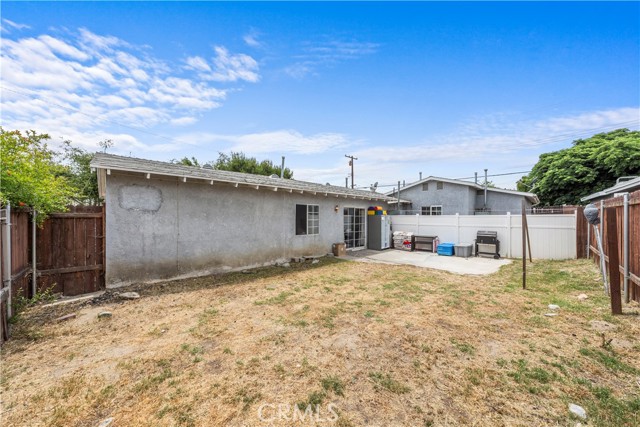 1571 E Olive Street, Ontario CA: https://media.crmls.org/medias/463ecfbe-adf6-45d7-abd6-f60686b04389.jpg