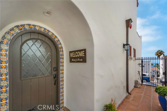 117 Santa Ana Lane, San Clemente CA: https://media.crmls.org/medias/463ee7e7-4da7-4939-9ea1-d1c569aa69c7.jpg