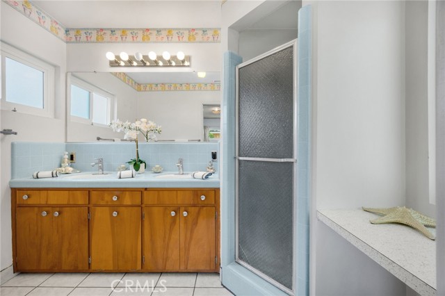 Detail Gallery Image 10 of 21 For 9434 Burke St, Pico Rivera,  CA 90660 - 4 Beds | 2 Baths