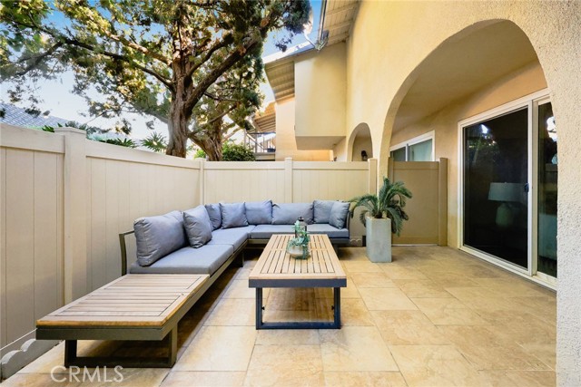 Detail Gallery Image 2 of 20 For 2441 Loma Vista, Pasadena,  CA 91104 - 3 Beds | 2/1 Baths
